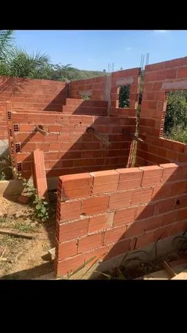 Foto Casa Em Construção Em Figueira.    NI  Grama