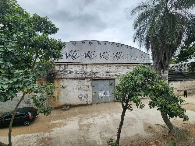 Foto Alugo Galpão Rancho Novo