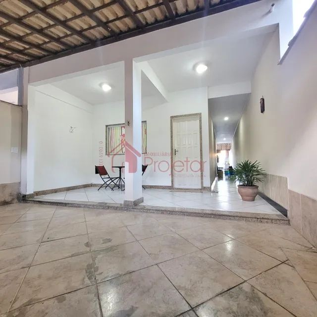 Foto Casa Duplex Moderna Com Quintal Amplo Em Nova América/NI Nova América