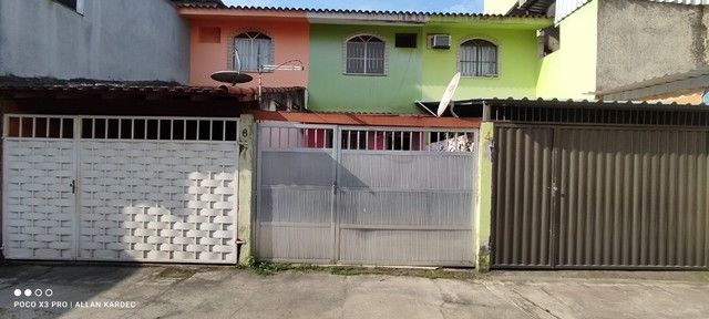 Foto Vendo Casa Duplex 02 Quartos. Bairro: Ponto Chic, NI/rj Ponto Chic