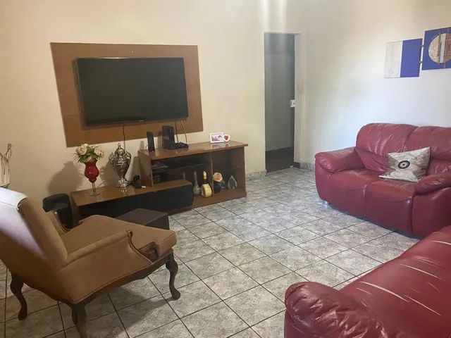 Foto Casa Para Duas Famílias Com Amplo Quintal Em Nova Iguaçú Jardim Tropical