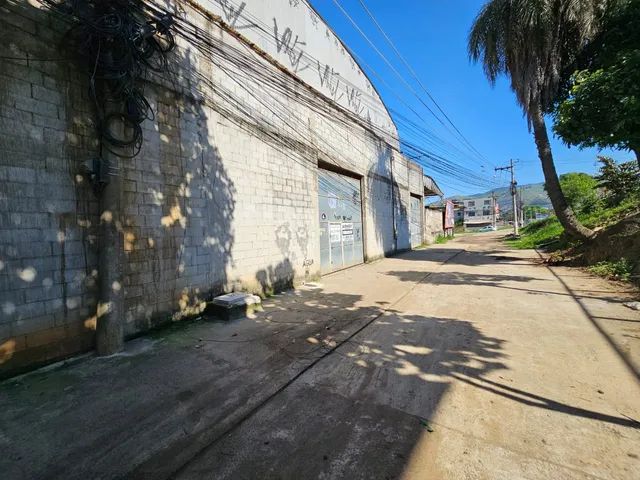 Foto Galpão Para Locação, Bairro Moquetá - Ao Lado Da Via Dutra E Viaduto D Moquetá