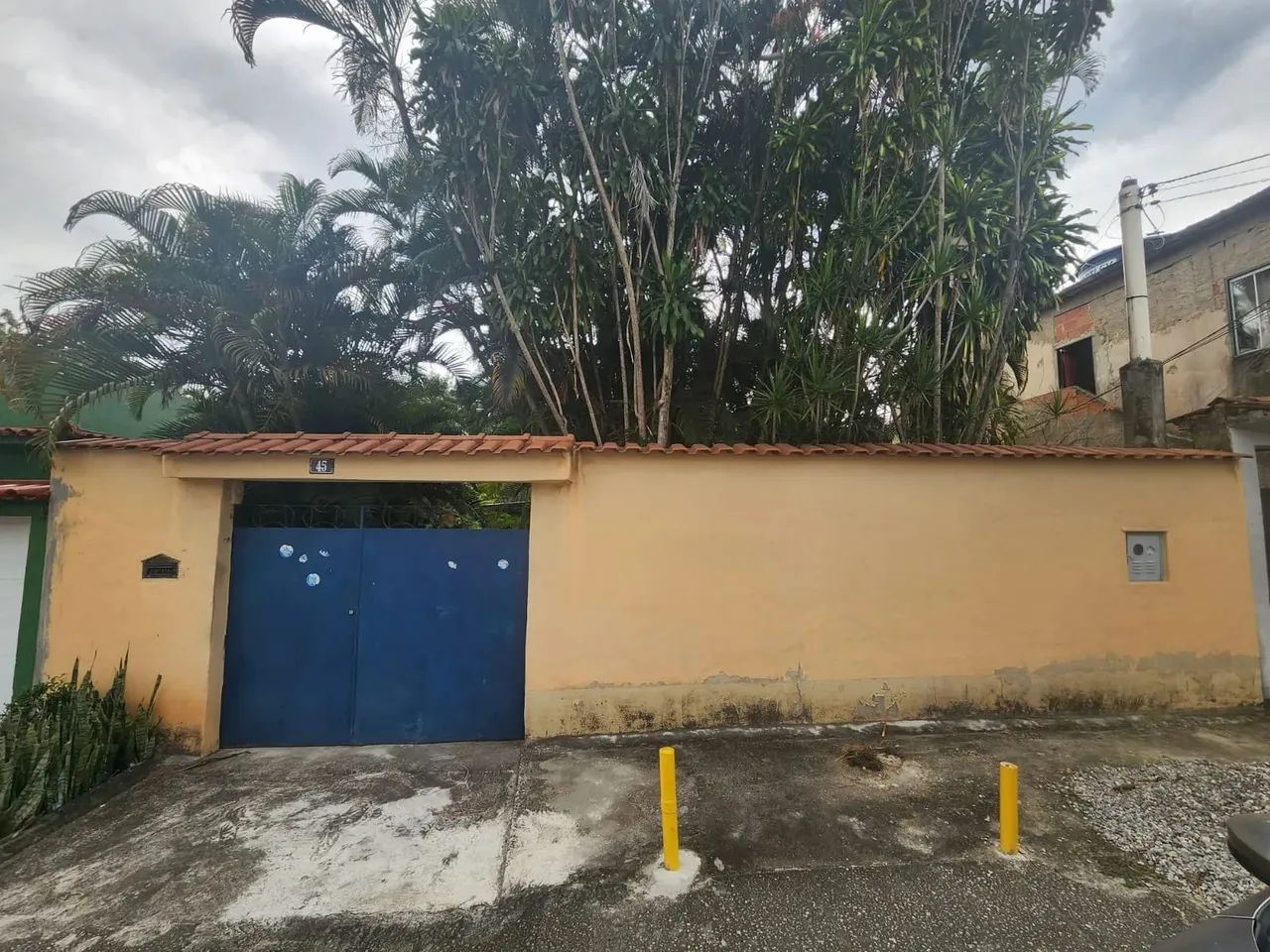 Foto Amplo Terreno Linear Com Casa Pra Reformar Próximo Do Centro De Miguel Parque Ambaí