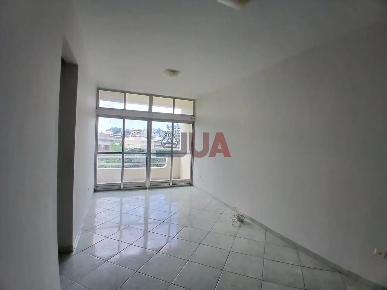 Foto Apartamento Reformado Para Aluguel Em Caonze. Caonze