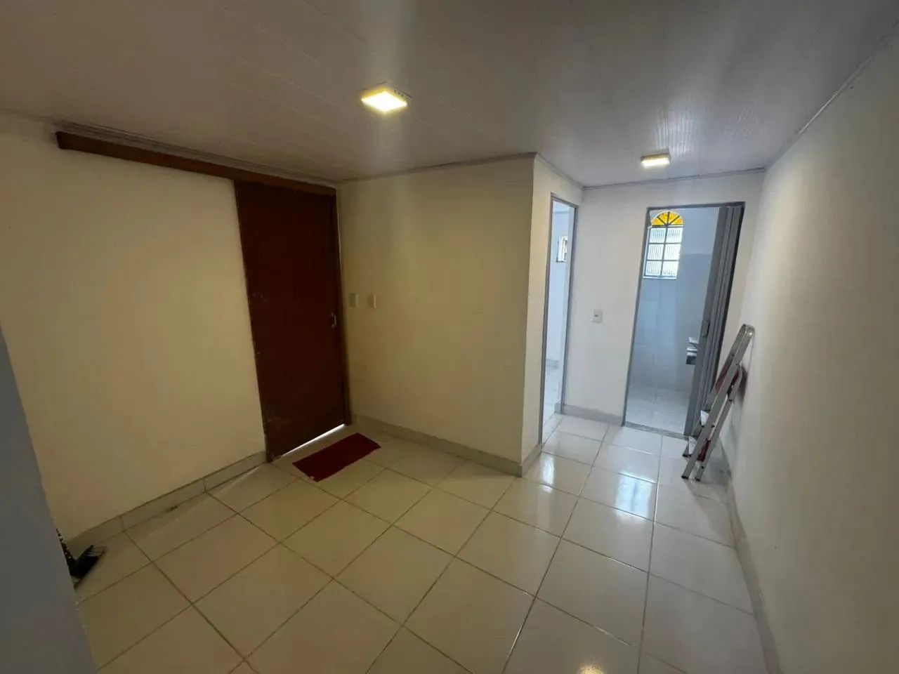 Foto Apartamento Para Aluguel Tem 40 Metros Quadrados Com 1 Quarto Moquetá