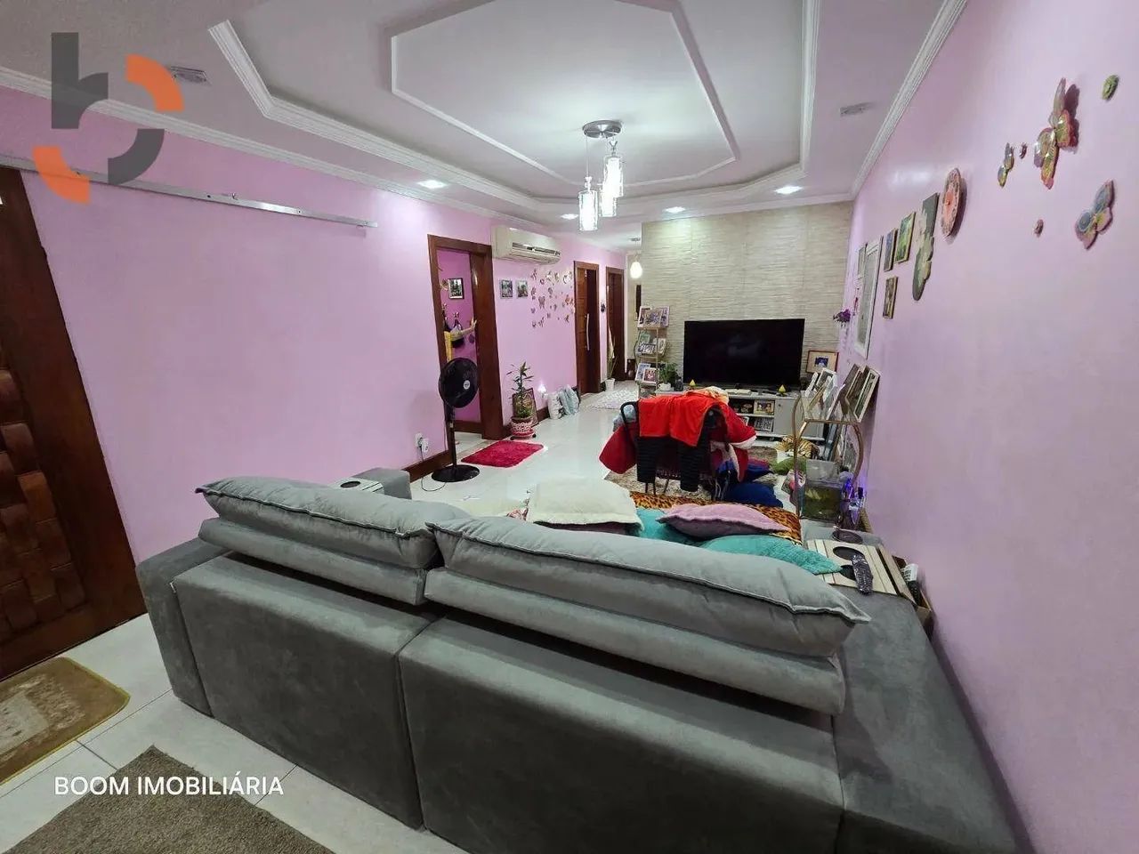 Foto Casa Com 3 Dormitórios à Venda, 213 M² Por R$ 850.000,00 - Califórnia  Califórnia