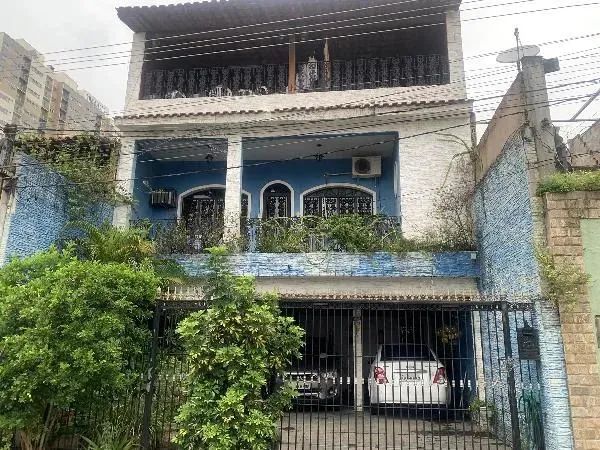 Foto Casa De Leilão Em California / Nova Iguacu / Rj | Venda Online Califórnia