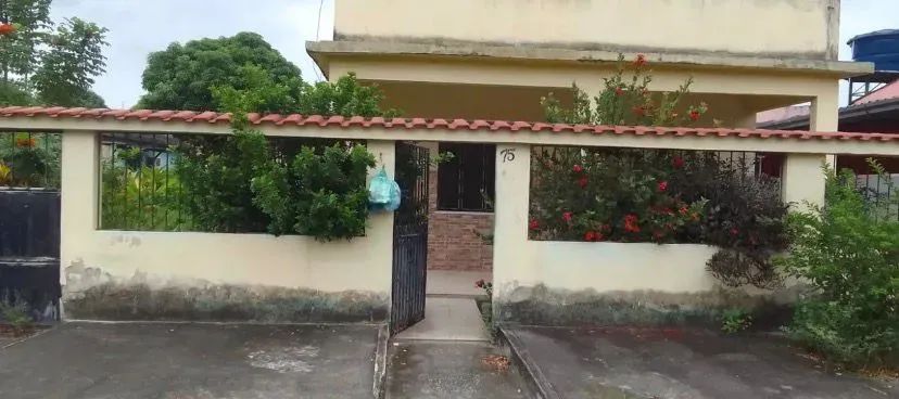 Foto Imóvel Para Venda Tem 83 Metros Quadrados Com 2 Quartos Em Marapicu -  Marapicu