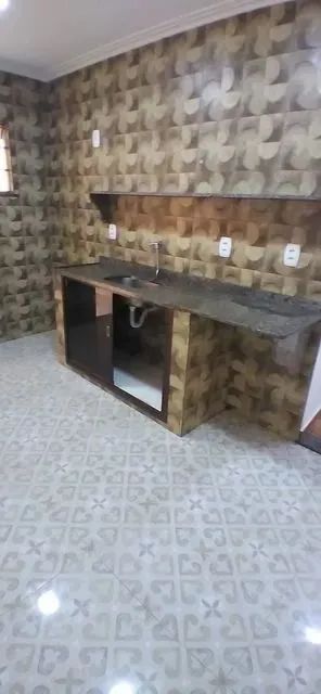 Foto Casa Com 2 Quarto(s) E 2 Banheiro(s) Para Alugar, 82 M² Por R$ 1300 /  Valverde