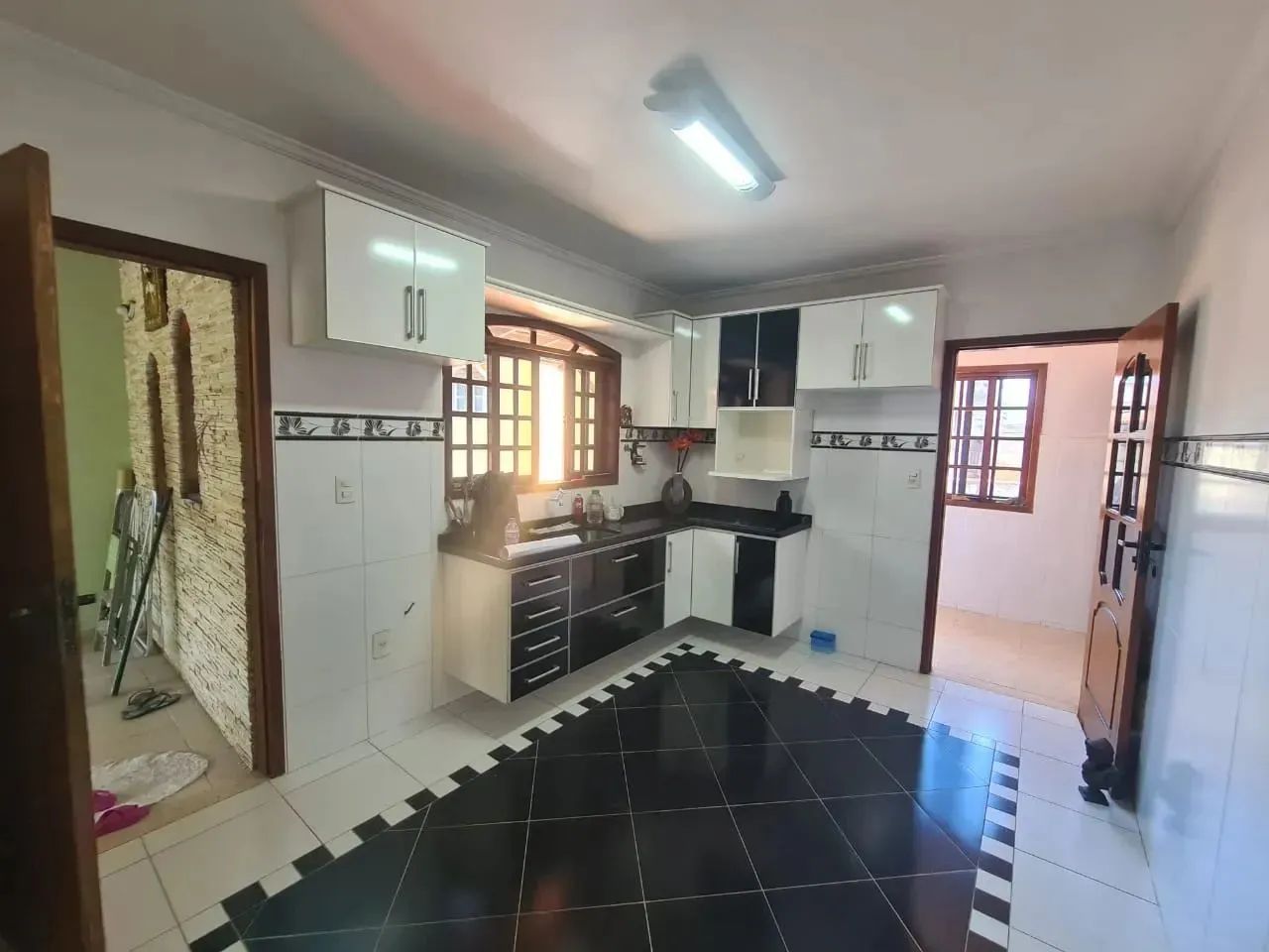 Foto Imóvel Para Aluguel E Venda Tem 106 Metros Quadrados Com 3 Quartos Em  Viga