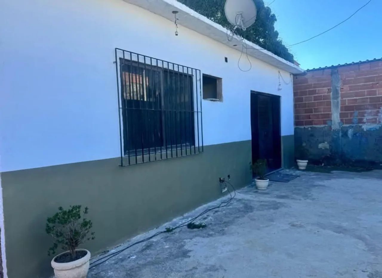 Foto Vendo Casa Independente Com Terreno 12m De Largura E 30m De Compriment Km 32