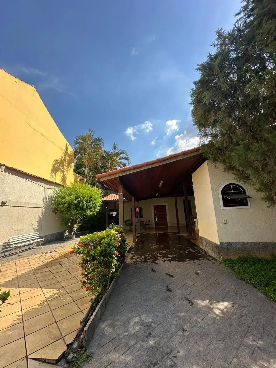 Foto Alugo Ou Vendo Casa Mobiliada Com 2 Quartos, Moquetá 260m² Moquetá