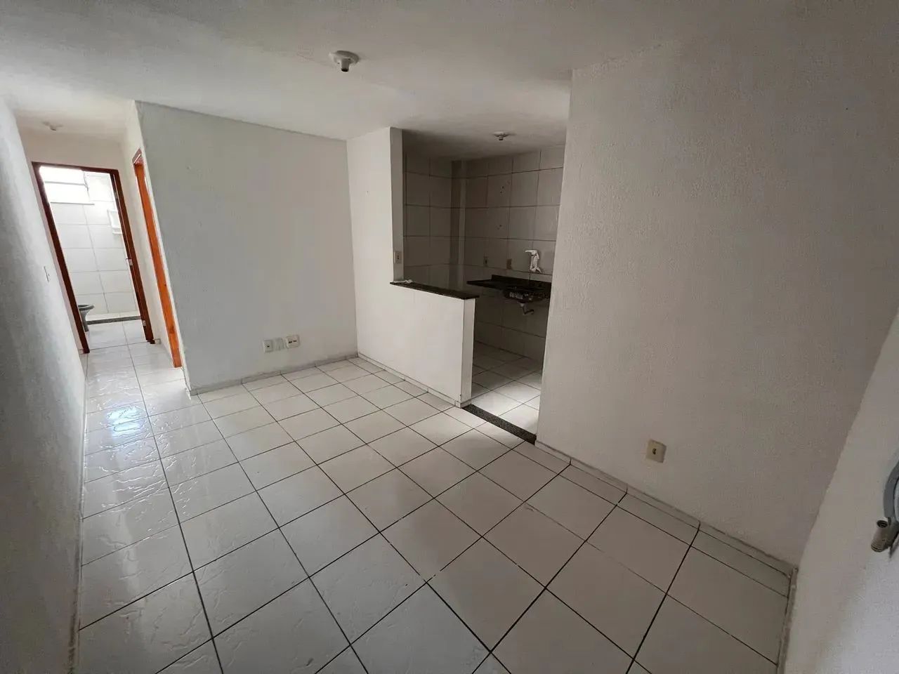 Foto Imóvel Para Aluguel Tem 45 Metros Quadrados Com 1 Quarto Em Da Luz - N Da Luz