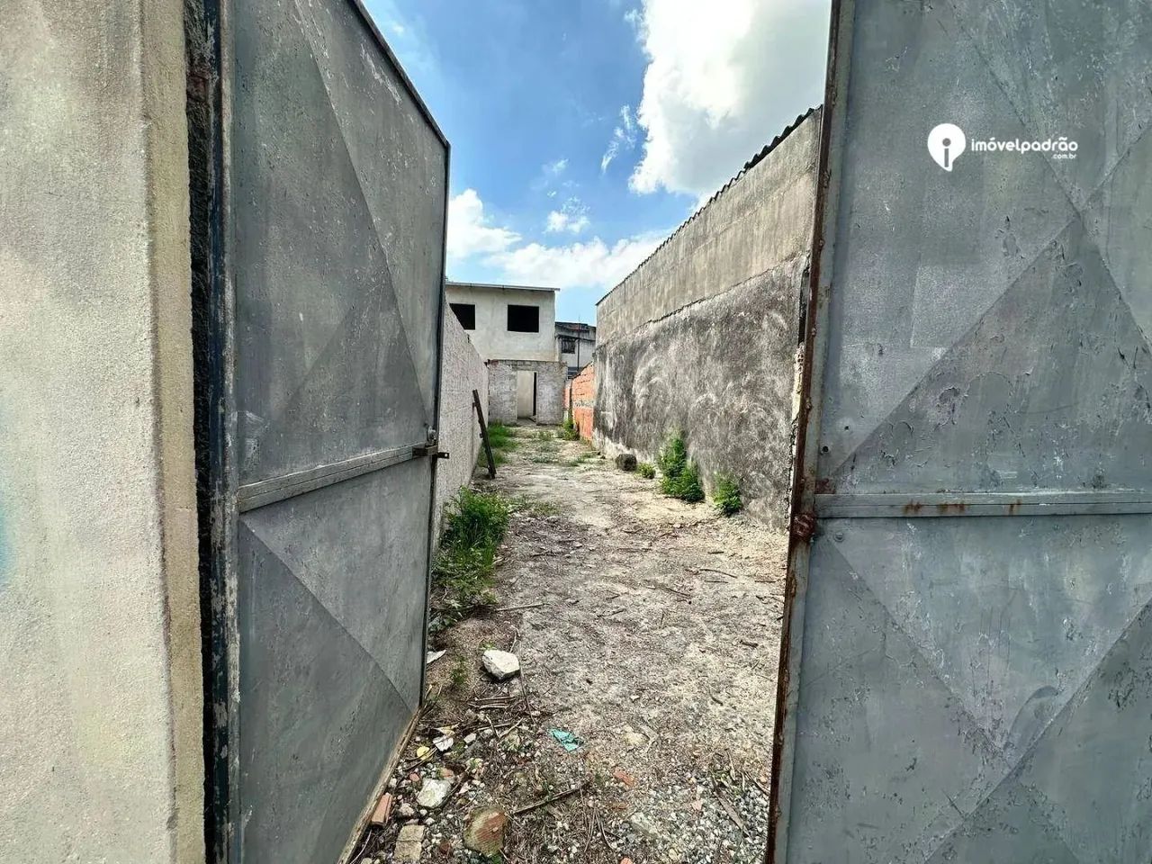 Foto Terreno à Venda, 320 M² Por R$ 500.000,00 - Jardim Jasmim - Nova Iguaç Jardim Alvorada