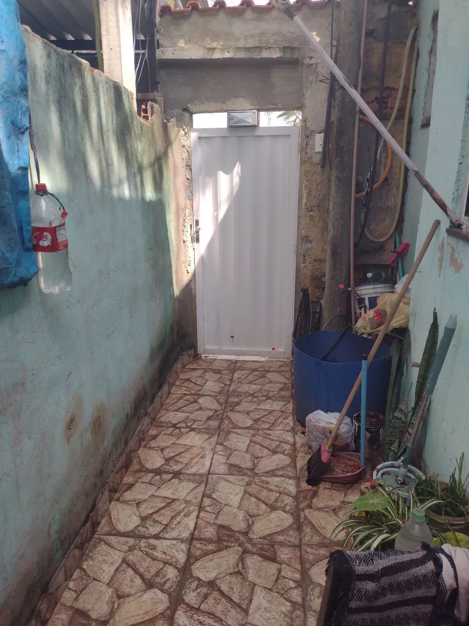 Foto Vendo Uma Casa. Comendador Soares