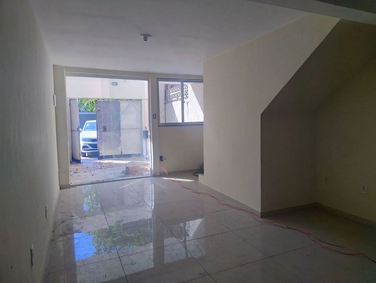 Foto Casa De Frente Para Rua Com Varanda - Bairro Brisa Miguel Couto