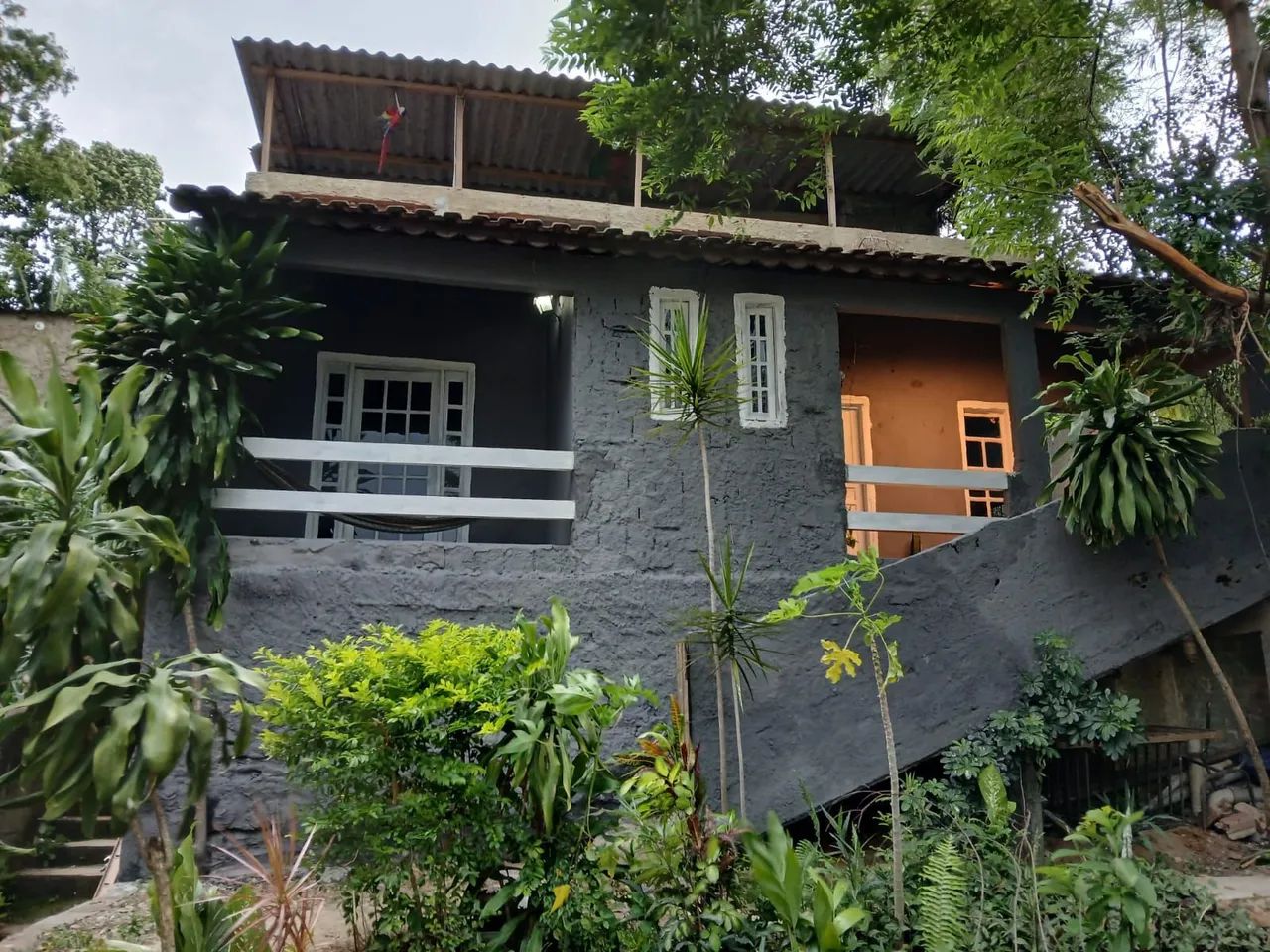 Foto Casa Com Quintal Amplo + Conjugados Em ConstruÇÃo - Ótima LocalizaÇÃo Miguel Couto