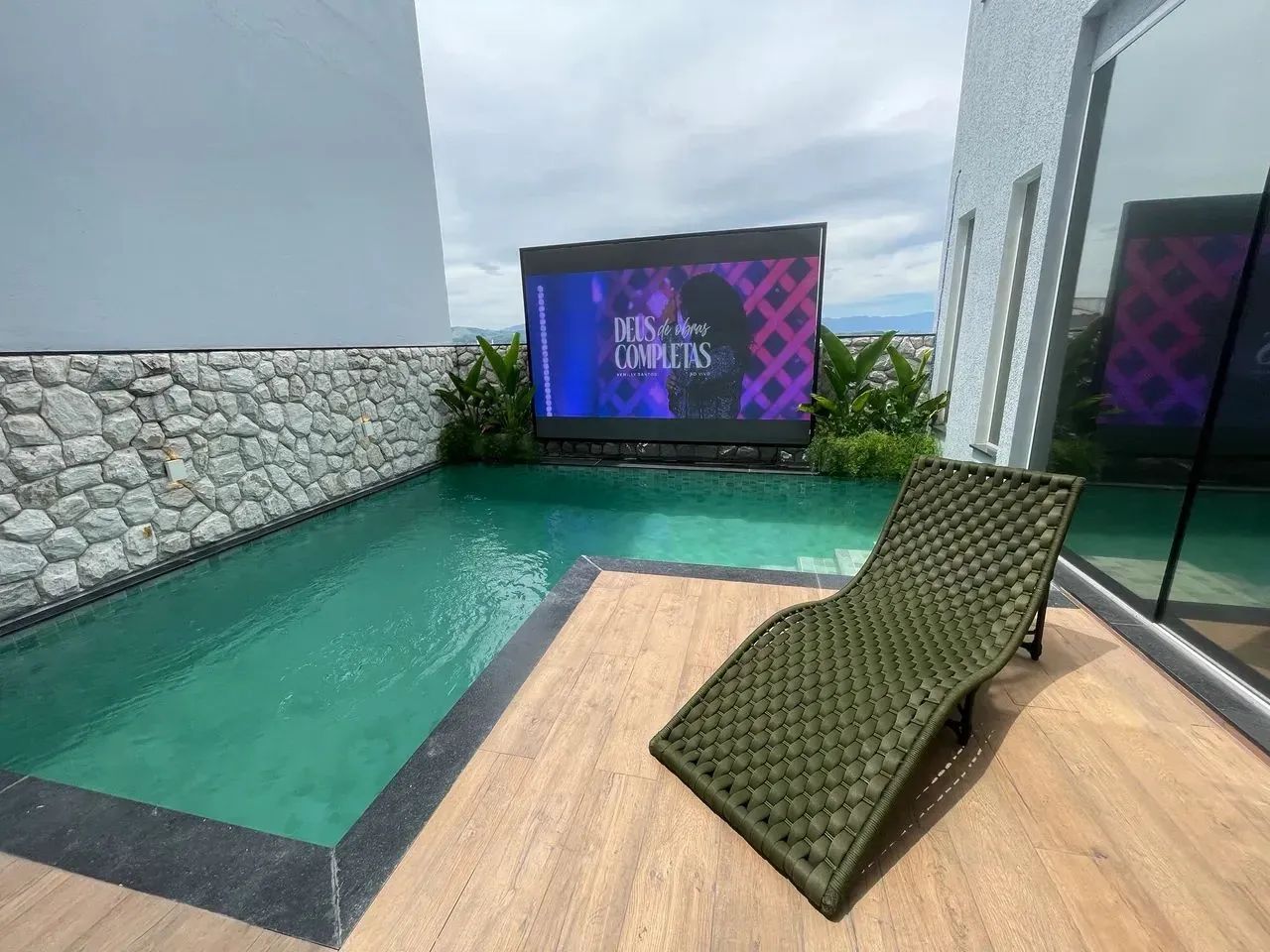 Foto Vendo Ou Alugo Casa Com 300 M² Magnífica Em Condomínio Pedreira Centro Da Luz