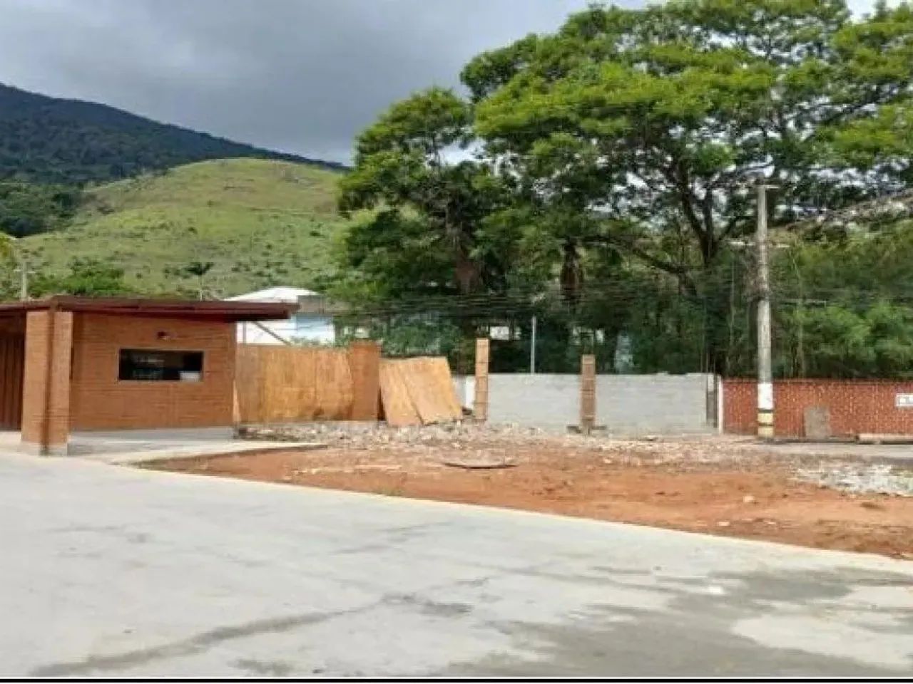 Foto Casa 296 M² - NI-rj - Estrada Rio São Paulo Variante, 680 - I Paraíso