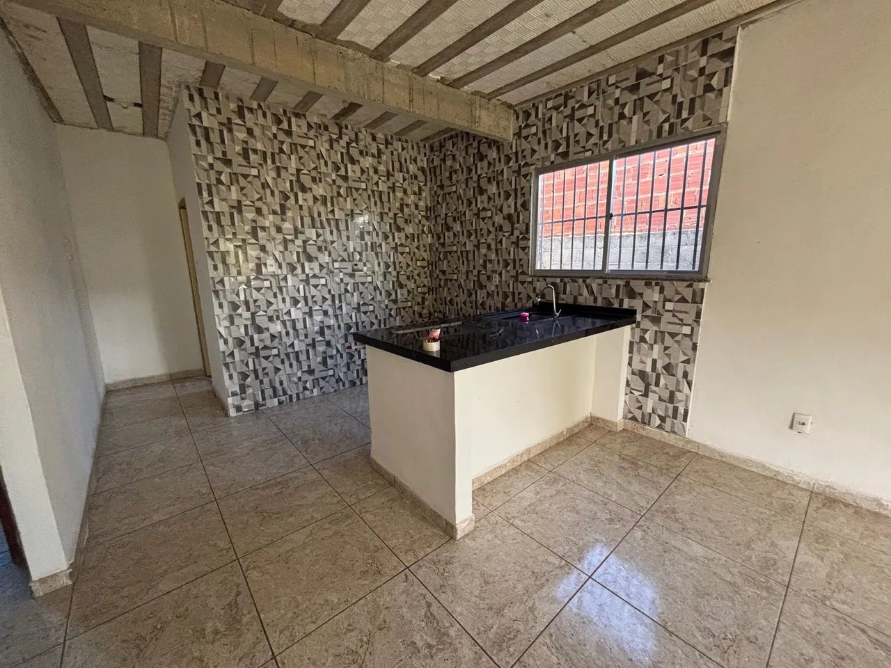Foto Casa 2qts C/ Suíte, água+luz Inclusas - R$ 700 Campo Alegre