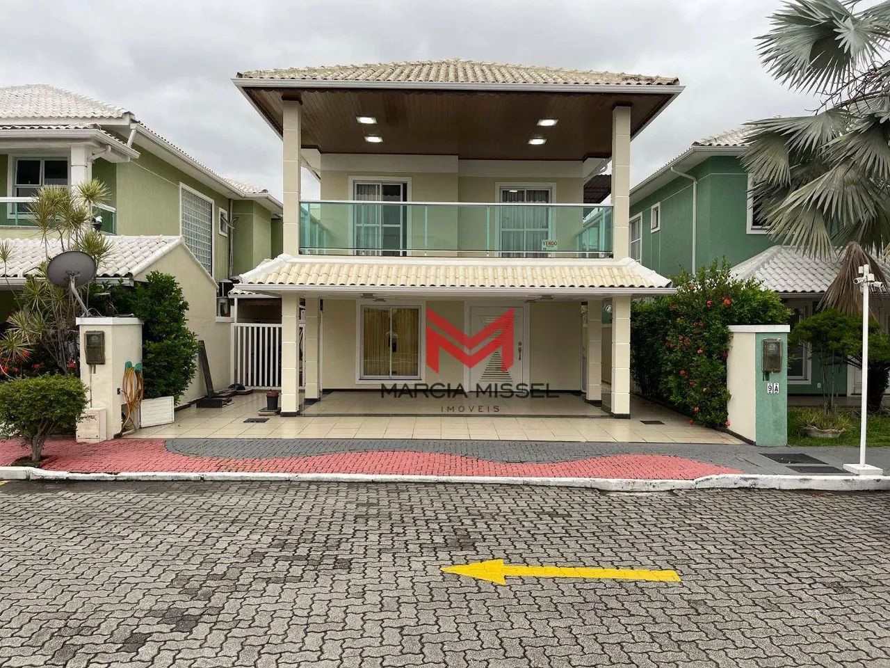 Foto Casa Com 5 Dormitórios à Venda, 216m² Por R$ 2.200.000 - Condomínio La Vila São Luis