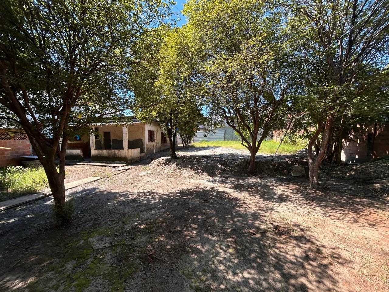 Foto Terreno Com 1.000 M2 Caioaba