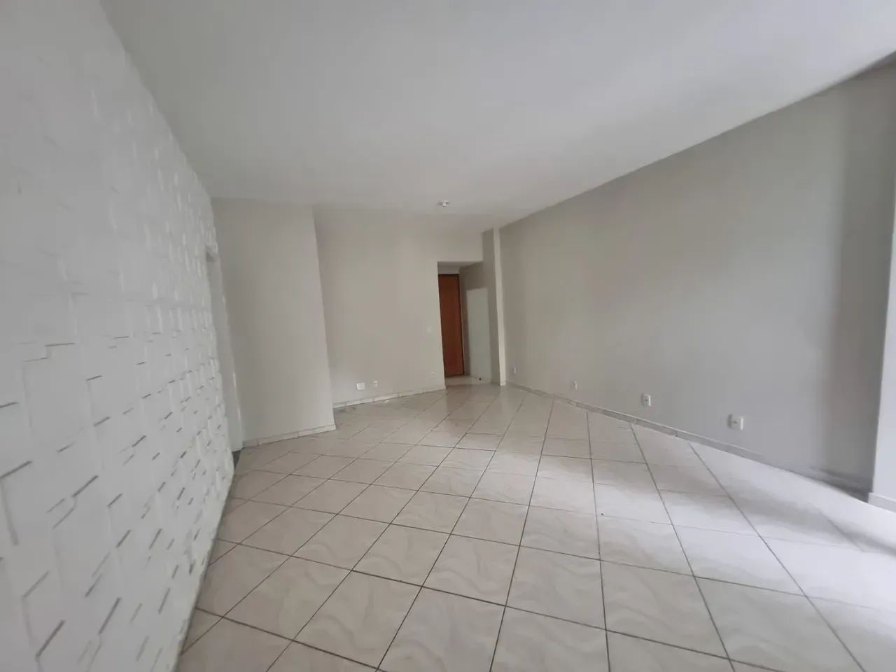 Foto Imóvel Para Aluguel Com 104 Metros Quadrados Com 3 Quartos Em Centro - Centro