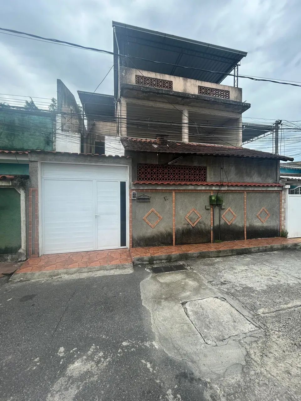 Foto Aluga-se Excelente Casa Jardim Tropical