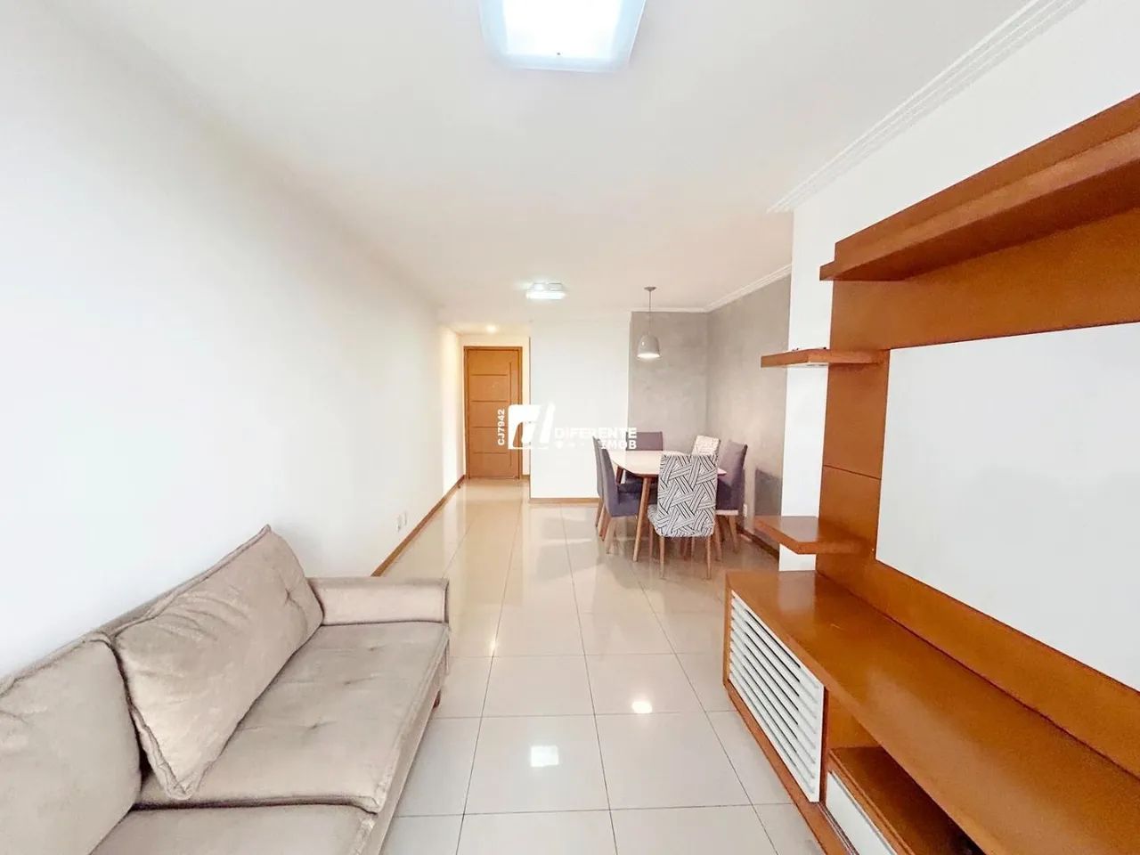 Foto Apartamento Com 3 Dormitórios à Venda, 83 M² Por R$ 595.000,00 - Centr Centro