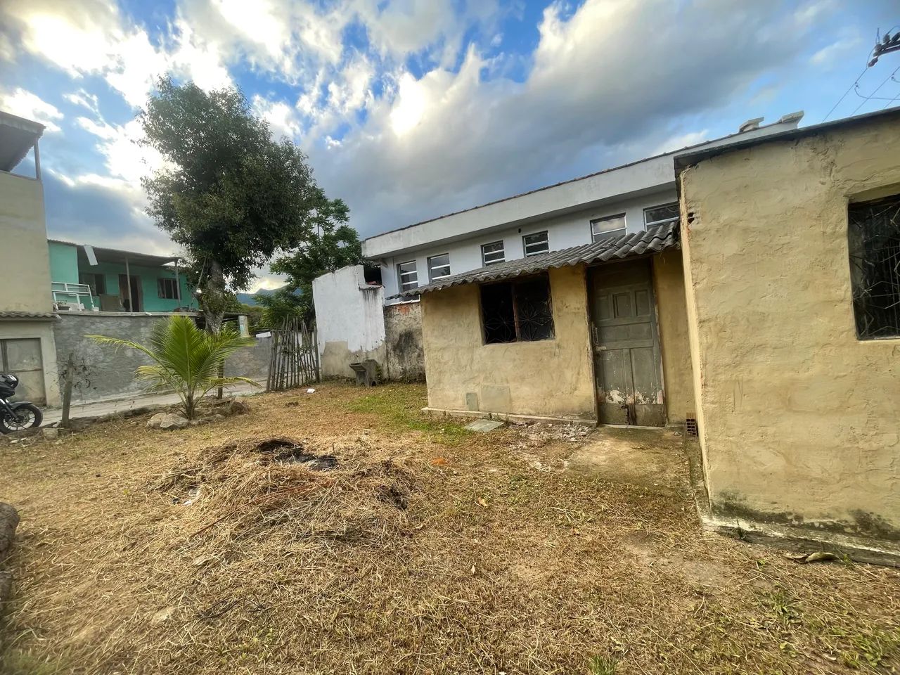 Foto Vendo Kit Net Com Terreno Em Tingua Cidade Jardim Parque Estoril