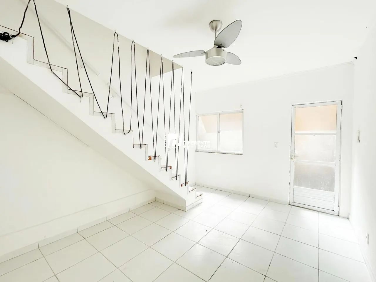 Foto Casa Com 2 Dormitórios à Venda, 81 M² Por R$ 230.000,00 - Ponto Chic - Alto Da Posse