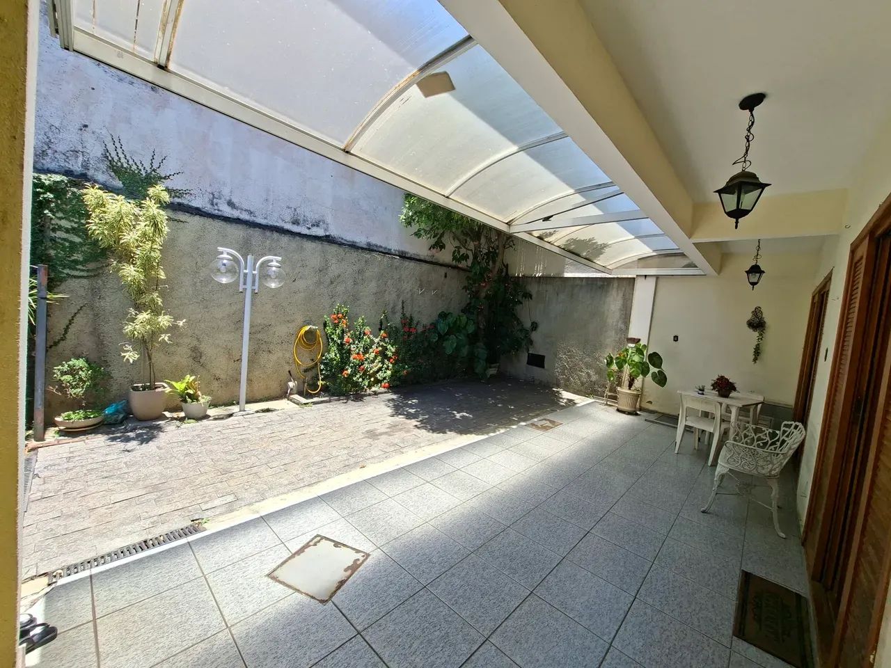 Foto Imóvel Para Venda Tem 288 Metros Quadrados Com 5 Quartos Em Marapicu - Marapicu