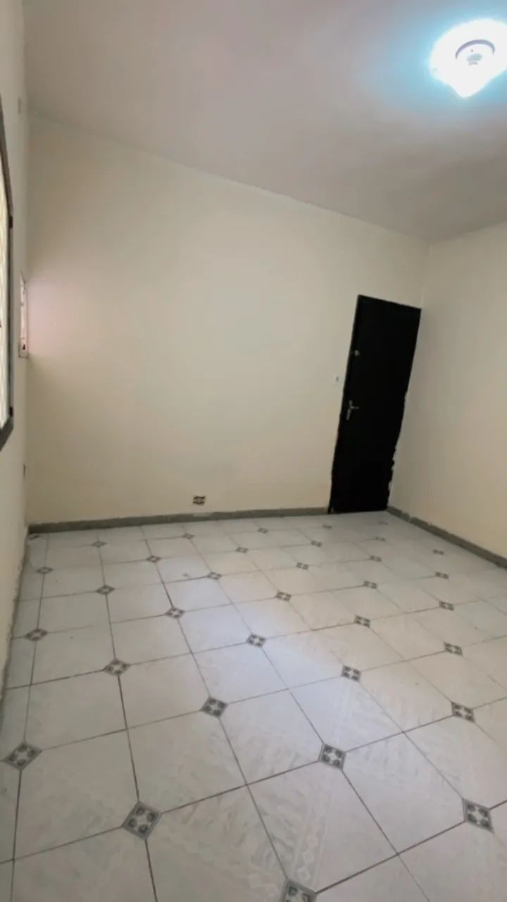 Foto Casa Centro NI - 2 Quartos Com Garagem - Próx. Dutra Centro