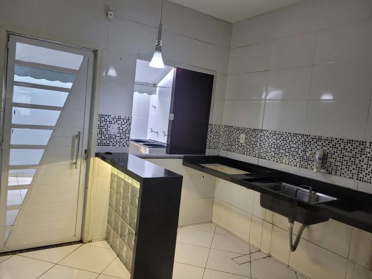 Foto Aluguel-se Casa Independente Valverde