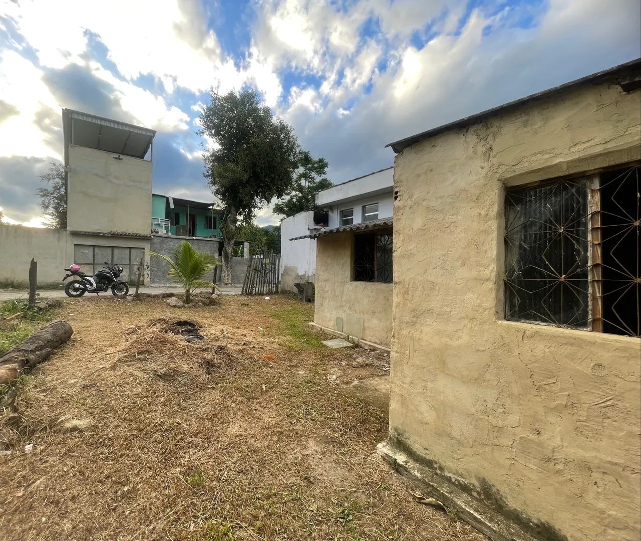 Foto Vendo Kit Net Em Tingua Com Terreno Cidade Jardim Parque Estoril