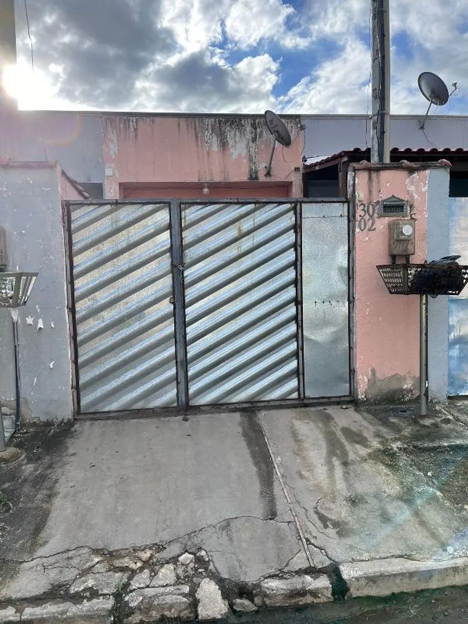 Foto Oportunidade Única Em Nova Iguacu - Rj | Tipo: Casa | Negociação: Vend Ipiranga