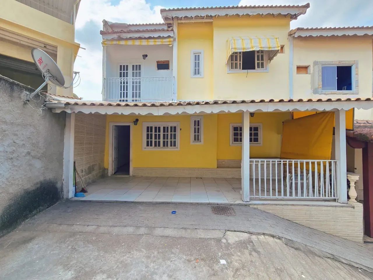 Foto Casa De 02 Quartos No Centro De NI - Próximo Do Shopping Moquetá
