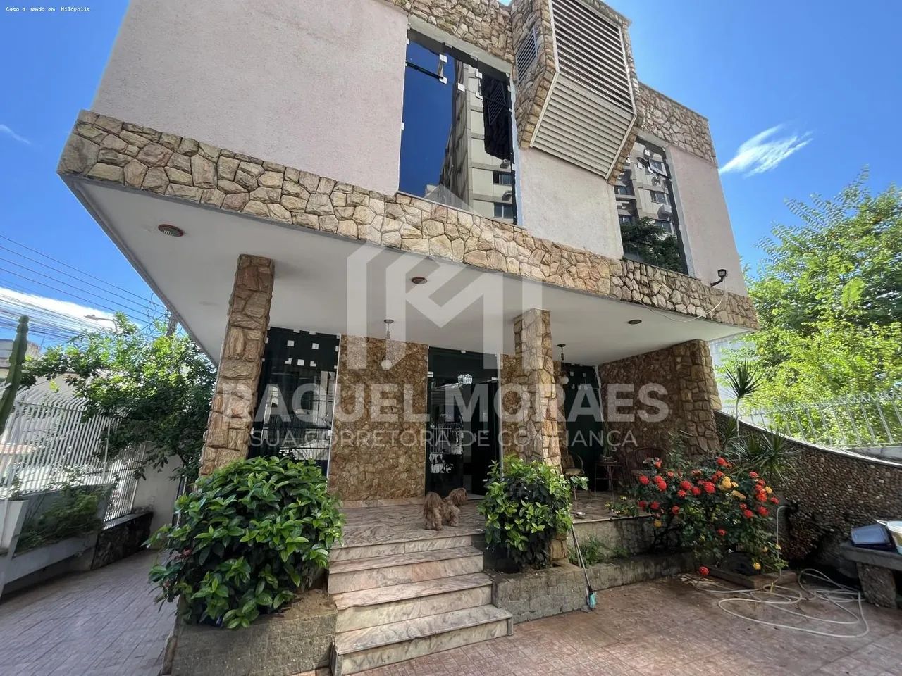 Foto Casa Duplex Para Venda Em NI, Caonze, 4 Dormitórios, 2 Suítes Caonze