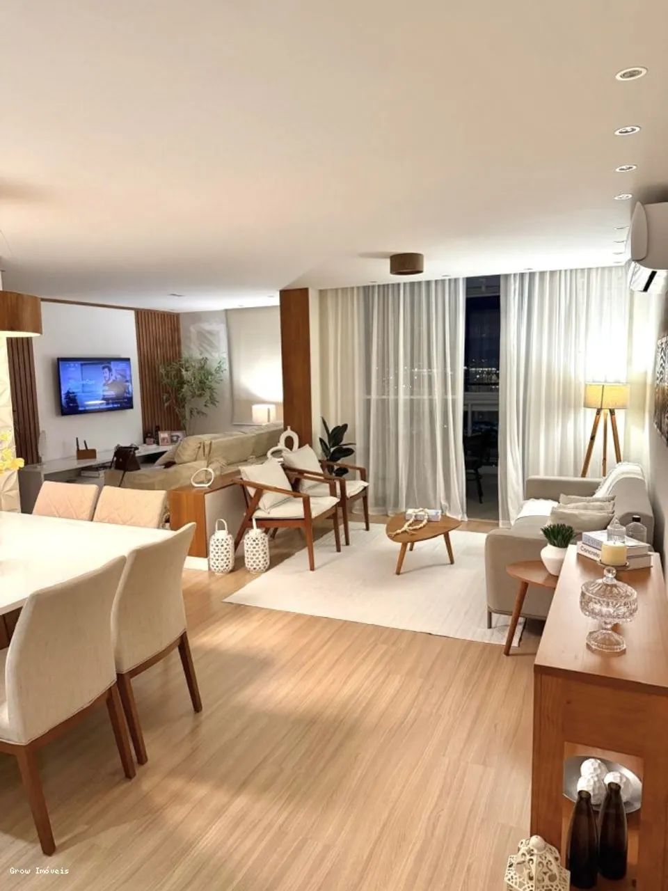 Foto Apartamento Para Venda Em NI, Centro, 4 Dormitórios, 3 Suítes Centro