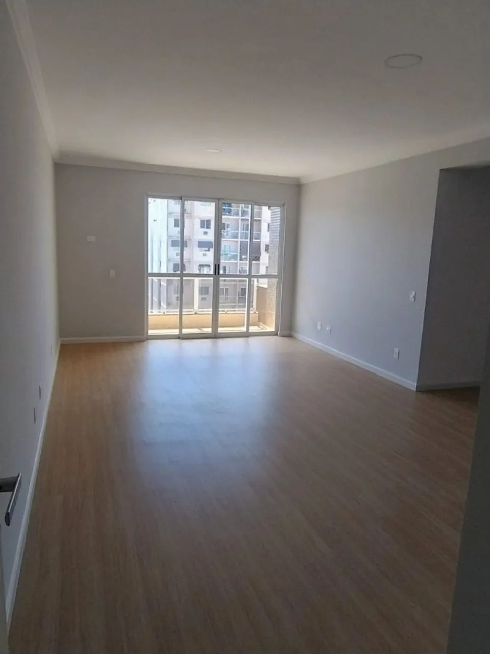 Foto Apartamento Para Locação Em NI, Centro, 3 Dormitórios, 2 Suít Centro