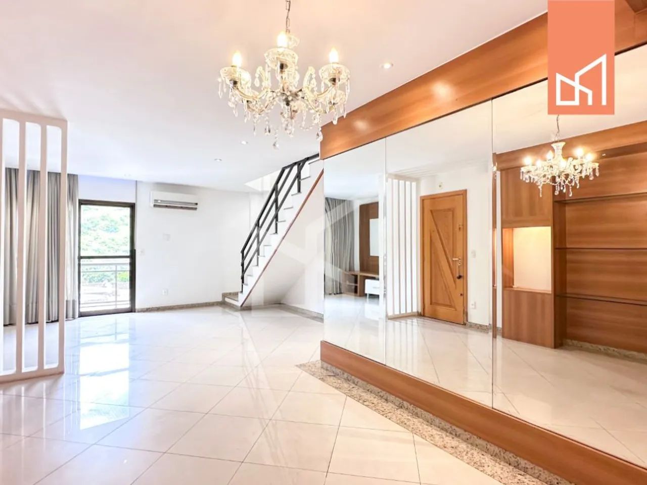 Foto Casa A Venda Em NI Centro