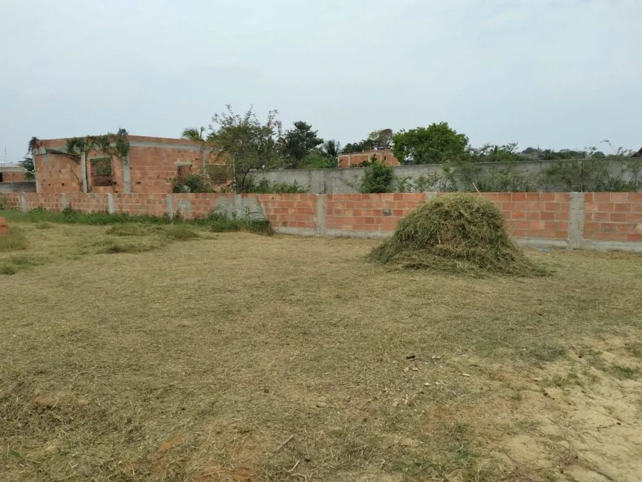 Foto Terreno A Venda 15m Por 35m Prados Verdes