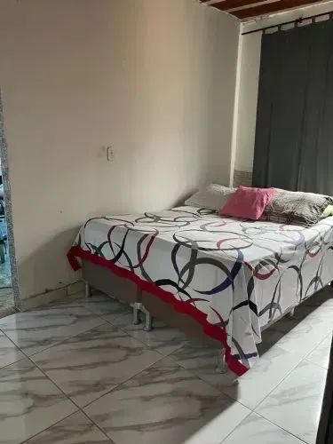 Foto Casa De Dois Andares Com 2 Quartos Em Miguel Couto - Aceito Entrada Miguel Couto