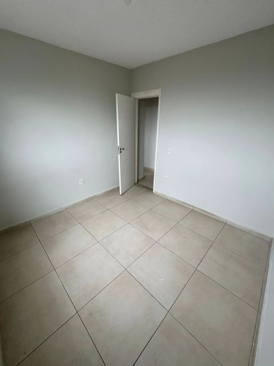 Foto Apartamento Com 2 Quarto(s) E 1 Banheiro(s) Para Alugar, 45 M² Por R$  Jardim Alvorada