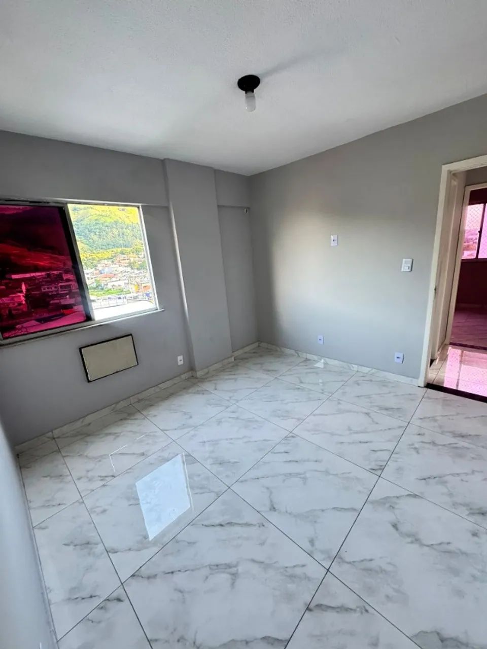 Foto Apartamento Com 02 Quartos No CondomÍnio Lafaiete Para LocaÇÃo Ou Vend Da Luz