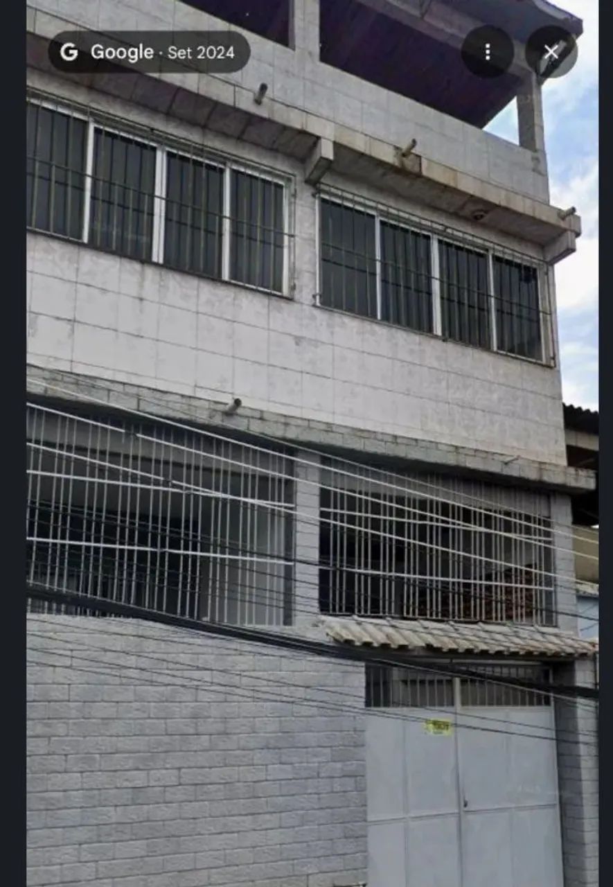 Foto Casa Triplex Com Quintal Comendador Soares Compactor Jardim Iguaçu
