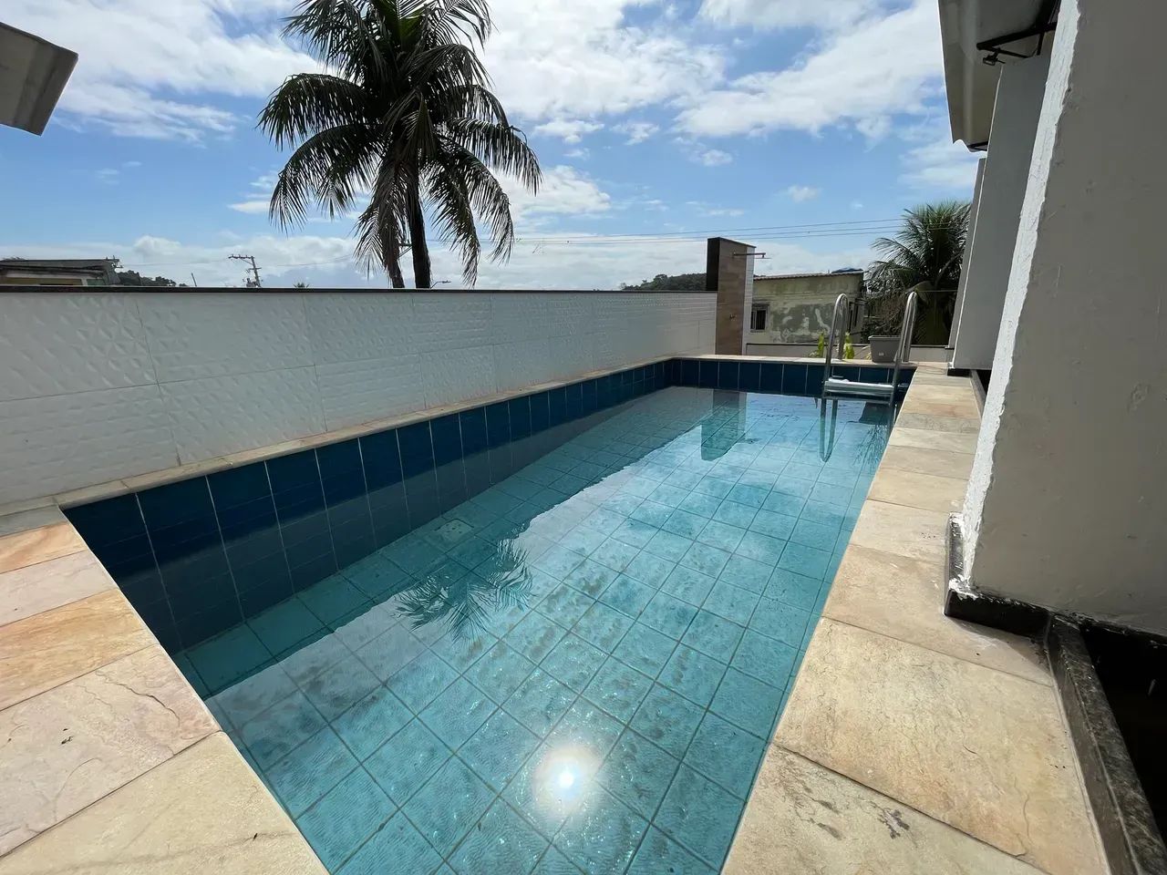 Foto Vendo Casa Lindíssima Com Terraço Churrasqueira E Piscina E Vaga Para  Nova América