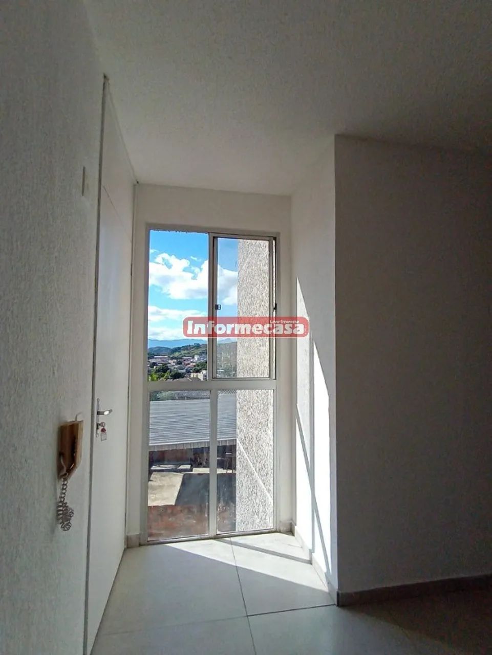 Foto Apartamento à Venda Em NI-rj: 2 Quartos, 1 Sala, 1 Banheiro E Jardim Da Posse