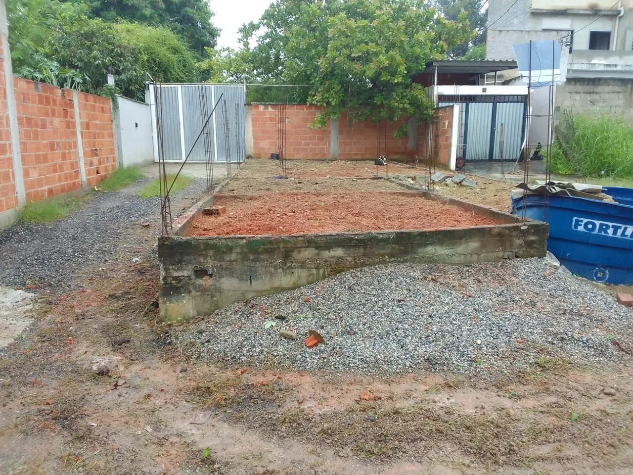 Foto Terreno Em Queimados Cerâmica