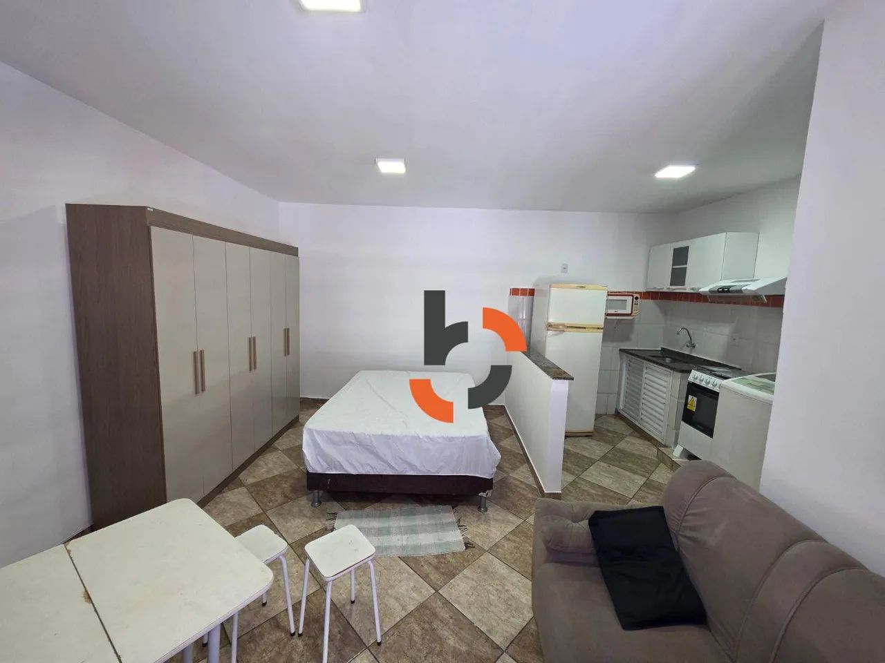 Foto Kitnet Com 1 Quarto, 30 M² Por R$ 1.200/mês - Rua Savero José Bruno, 2 Aero Clube